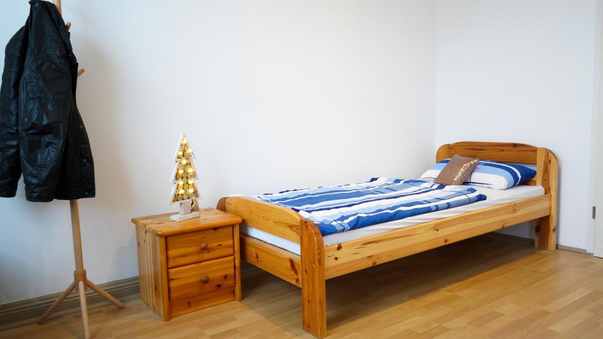 Ruhige Lage, Nah Am Klinikum & Einkaufsmoeglichkeiten Apartamento
